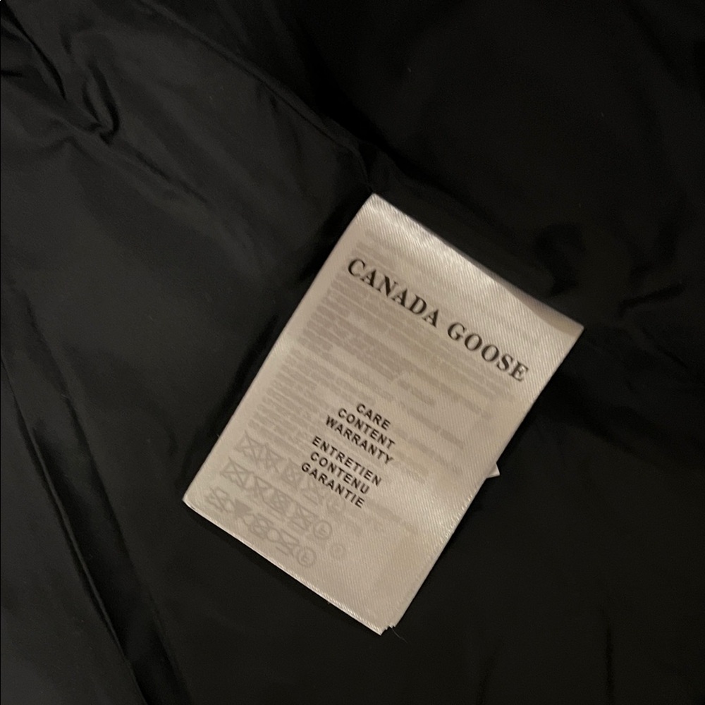 Canada Goose 19Fw Freestyle Crew 4154M Red Puffer Vest, NWT, 24” P2P (Unisex) - Picture 11 of 11